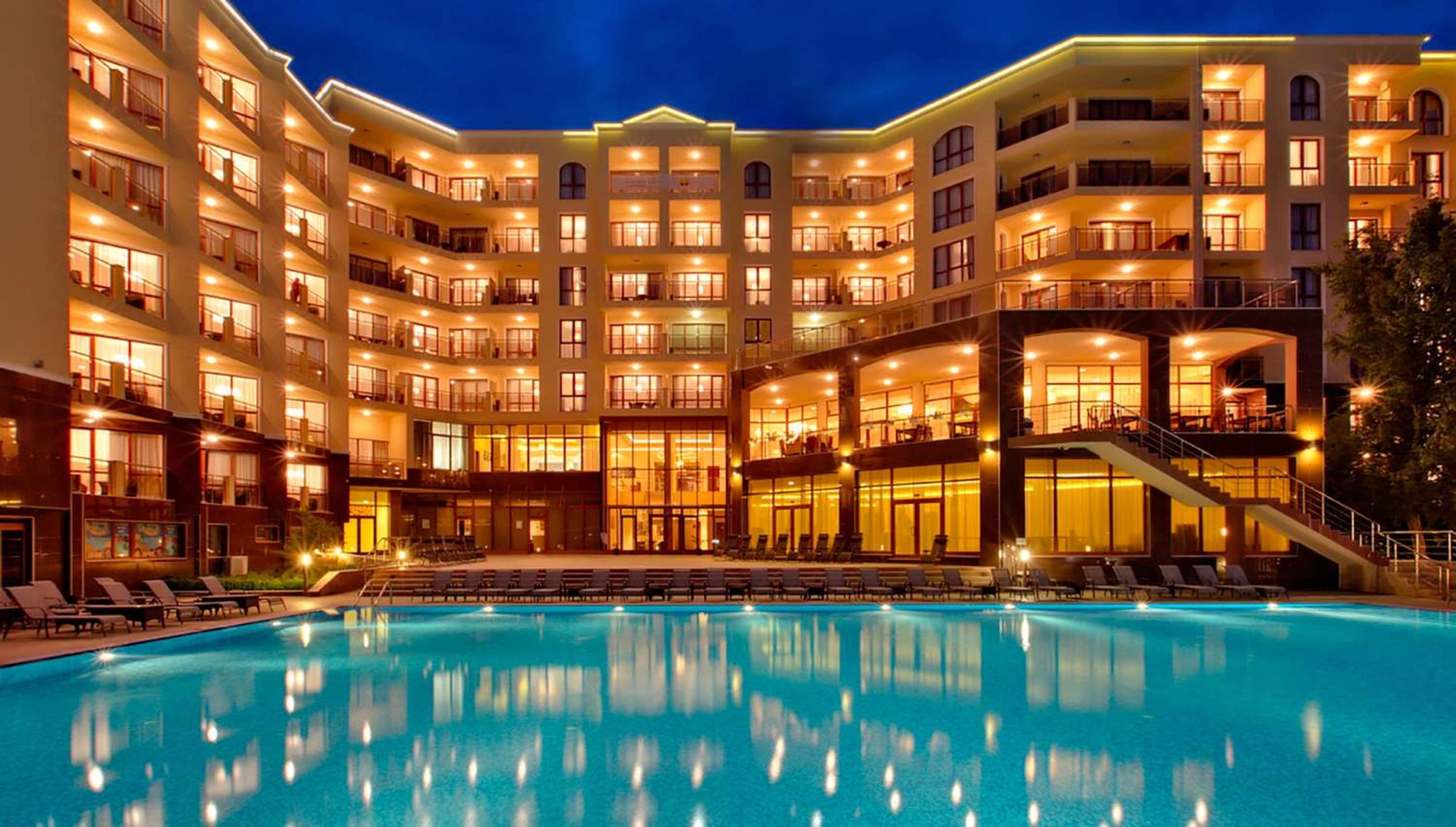 Апартаменти Europroperties - Golden Line