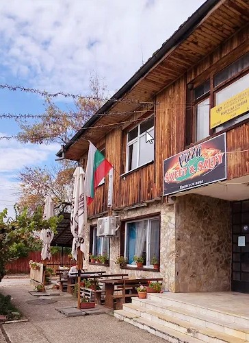 Пицария и Ресторант Саранци - Ресторант Sweet and Salty Заведение Саранци