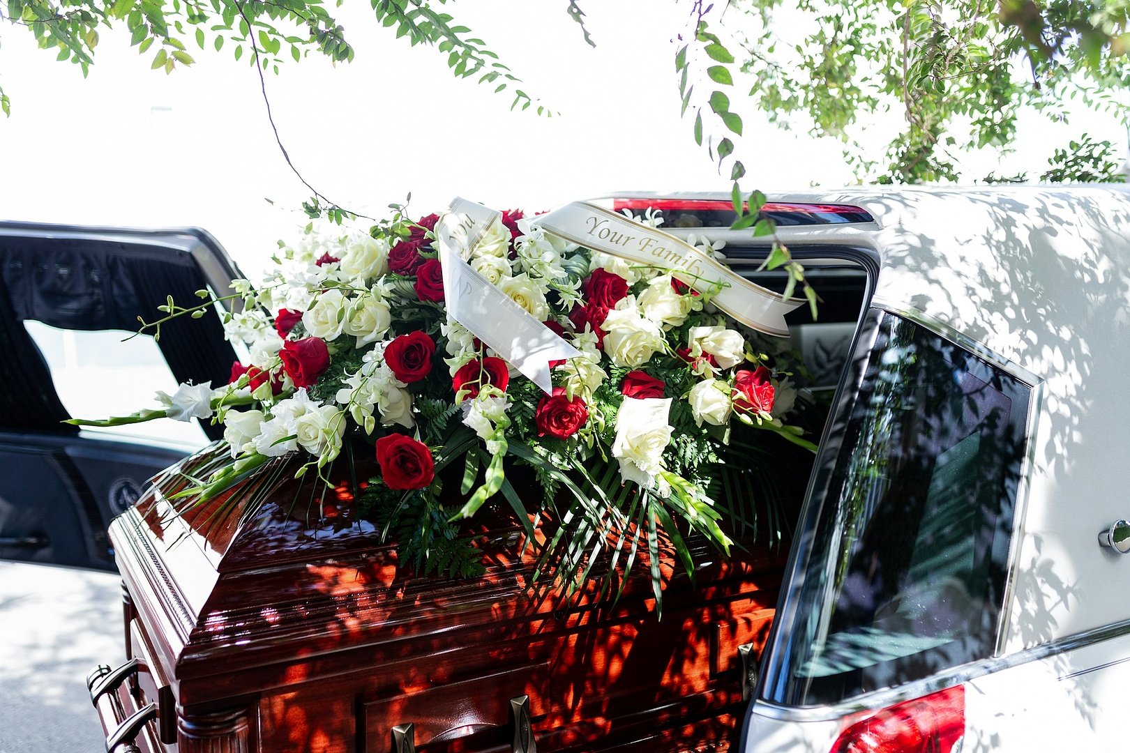 Траурна Агенция ПОКОЙ - Погребения Стралджа - Денонощна Траурна Агенция Стралджа 